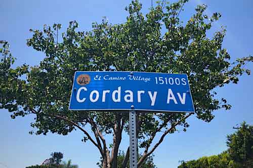 Cordary Av street sign in El Camino Village