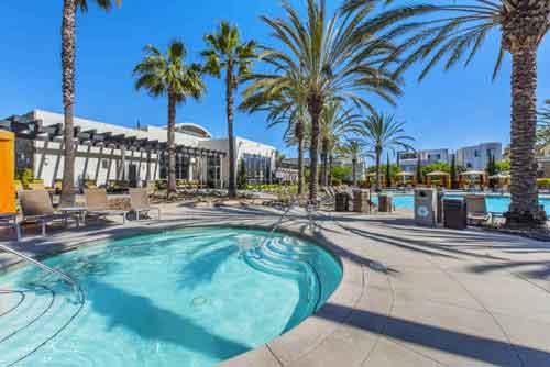 resort style amenities at Three Sixty South Bay